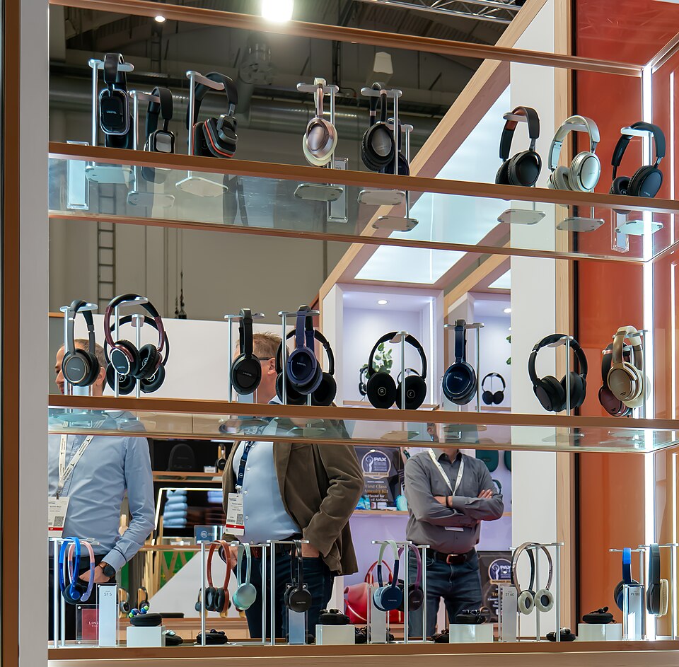 Kavi Headphones 00640